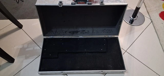 Πεταλιέρα pedalboard hard case