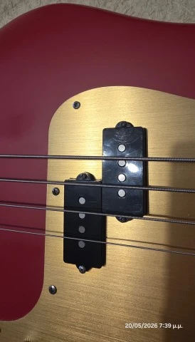 Squier 40th Anniversary Precision Bass 