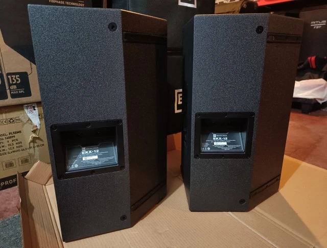 Electro-Voice EKX-12