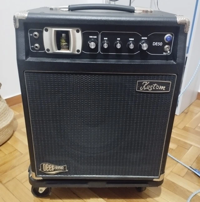 KUSTOM DE50 Bass Combo 