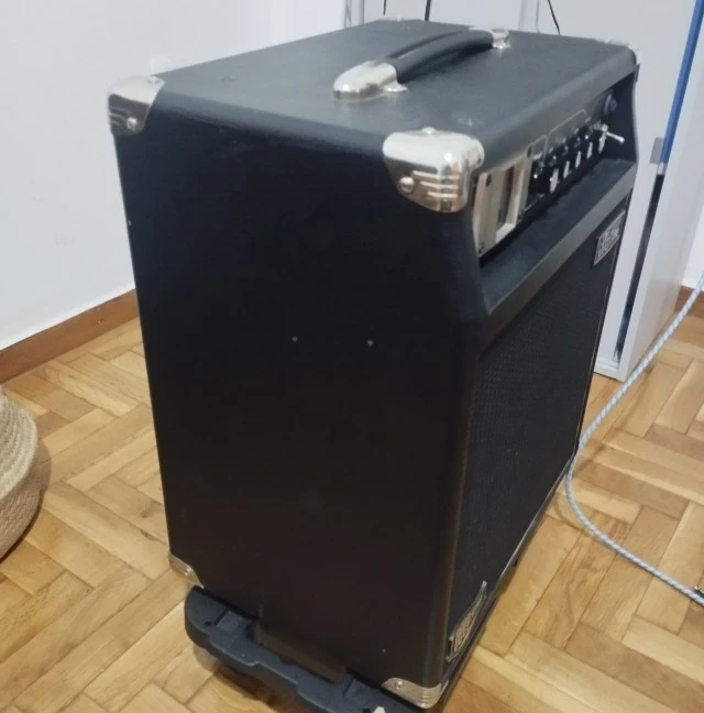 Kustom DE50 Bass Combo