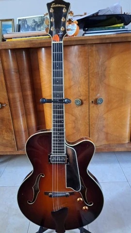 Eastman T 146 CE SB