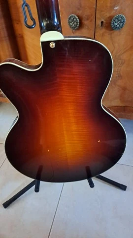 Eastman T 146 CE SB