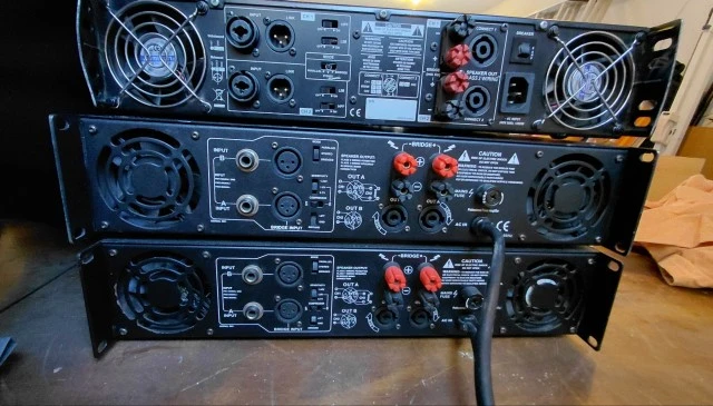 2 Ενισχυτές Seer FA-2401 & Ένας Cerwin Vega CV-18
