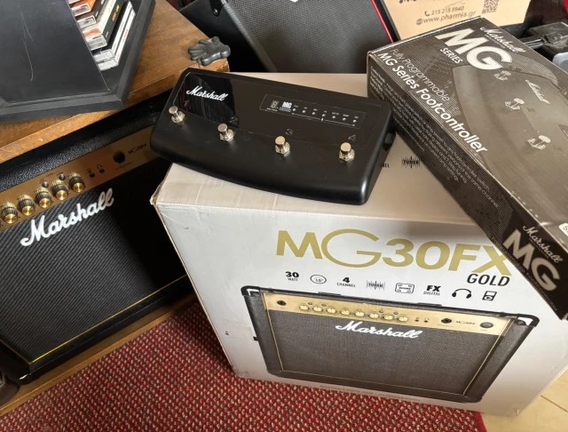 Marshall MG30fx + Foot Controller 