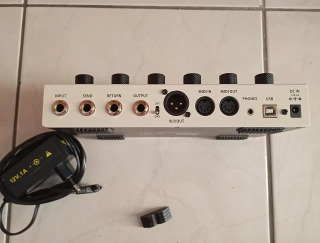 Mooer Preamp Live - digital preamp modeller