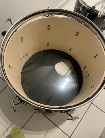 Millenium Bass Drum και Floor Tom