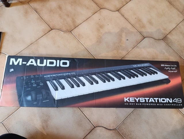 MIDI keyboard M-Audio Keystation 49