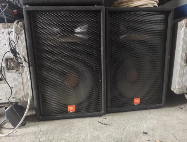 JBL JRX115
