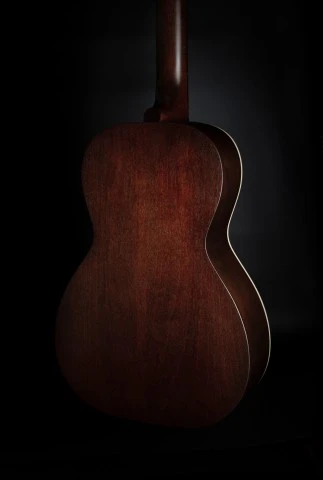 Art & Lutherie Roadhouse Bourbon Burst