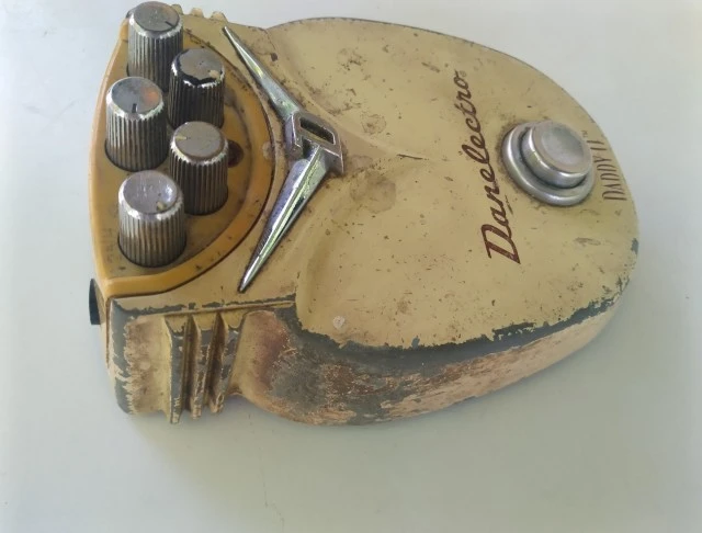 Danelectro Daddy O 2000's.