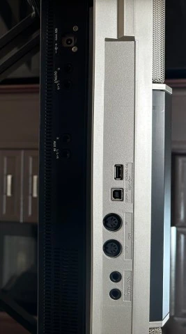Yamaha PSR-OR700+Βάση Bespeco