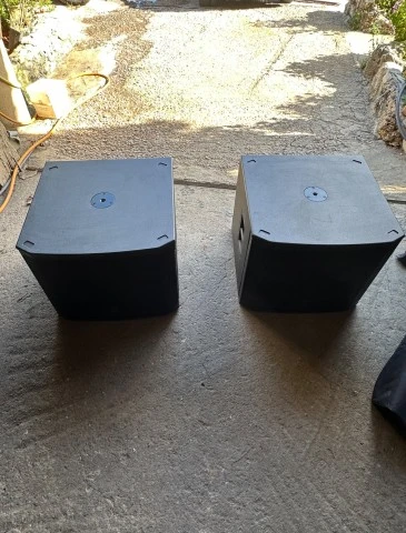 Subwoofer Electro-Voice EKX 18SP