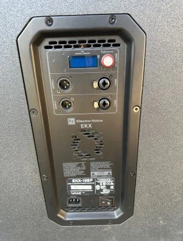 Subwoofer Electro-Voice EKX 18SP