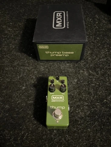 MXR M281 Thump Bass Preamp