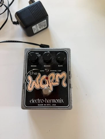 Electro-Harmonix Worm Analog Wah / Phaser / Vibrato / T
