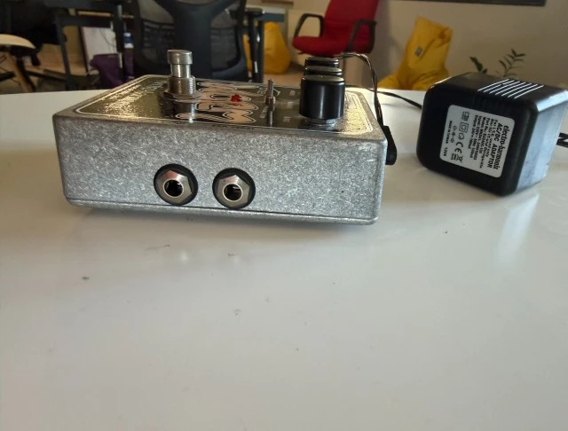 Electro-Harmonix Worm Analog Wah / Phaser / Vibrato / T