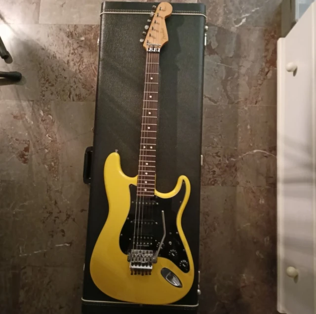fender USA με Floyd rose 1992
