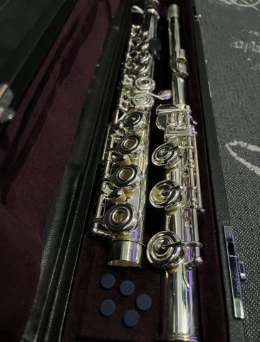 Φλάουτο Yamaha YFL-372H με αξεσουάρ