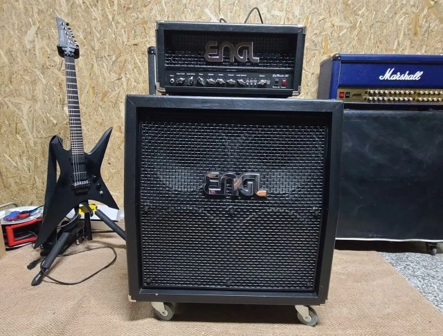 ENGL 4x12 Pro Guitar Cabinet - Celestion Vintage 30