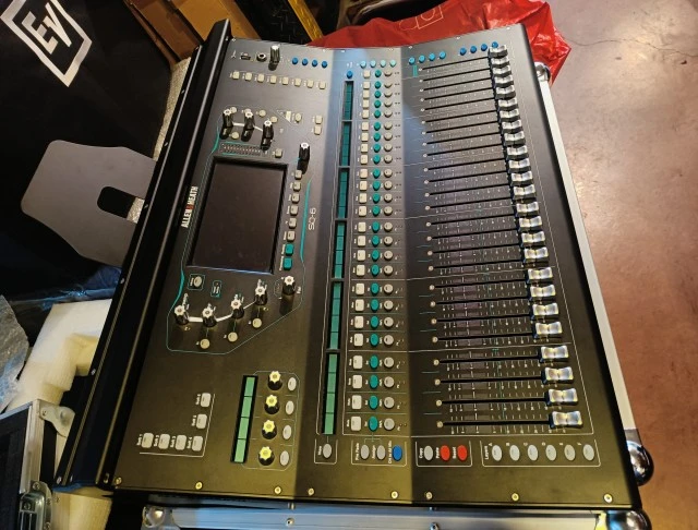 Allen & Heath SQ6
