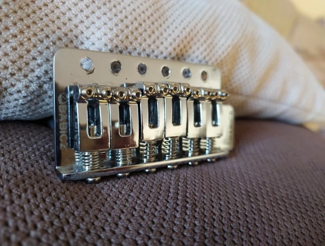 Babicz stratocaster bridge