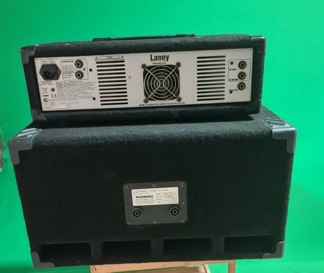 Markbass Traveler 102P - 4 + Laney RB9