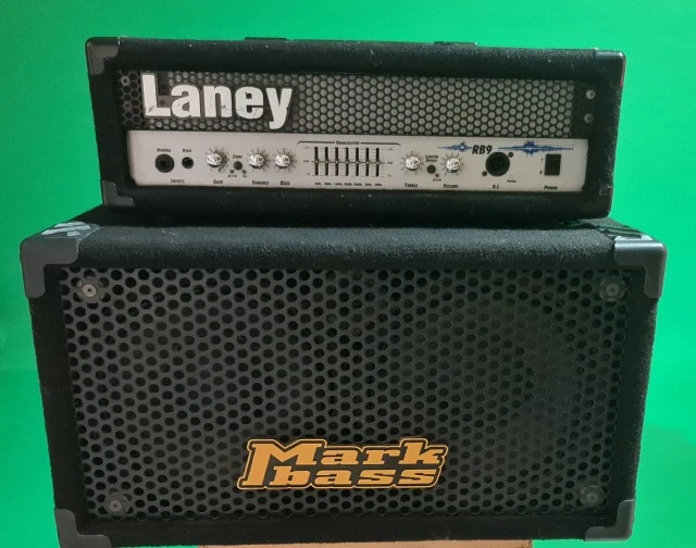 Markbass Traveler 102P - 4 + Laney RB9