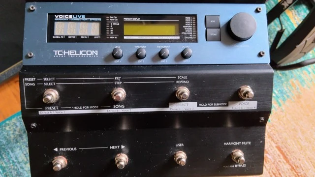 TC HELICON Voice Live, Model HFW001
