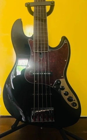 5χορδο άταστο Marcus Miller 1st Gen