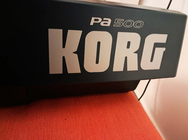 Korg Pa 500