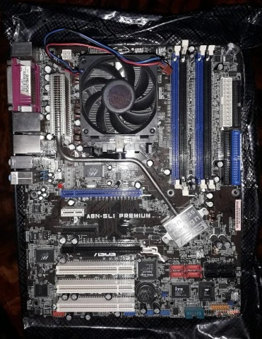Asus A8N SLI Premium (socket 939) - Retro - Vintage