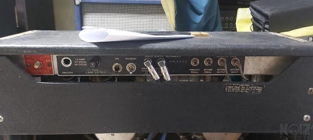SRV tone 1974 Fender silverface Super
