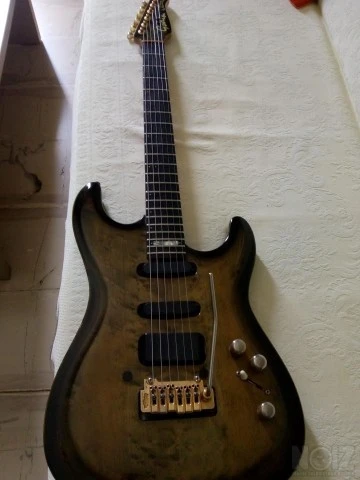 Godin Artisan