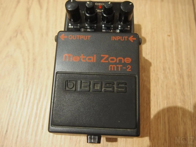Boss MT-2 Metal Zone Distortion