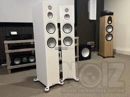 HXEIA   MONITOR AUDIO Silver 300 7G
