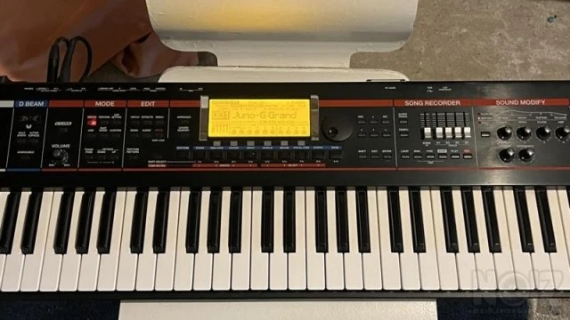 Roland Juno G 61 Keys