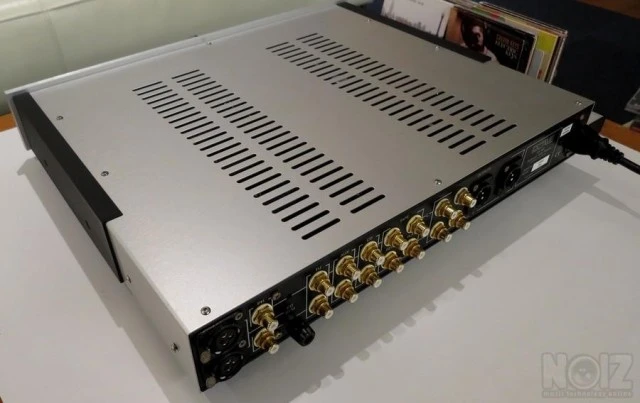 ΠΡΟΕΝΙΣΧΥΤΗΣ OCTAVE HP-300 Balanced Prea