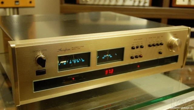 ACCUPHASE T-103 TUNER FM Stereo Analogue