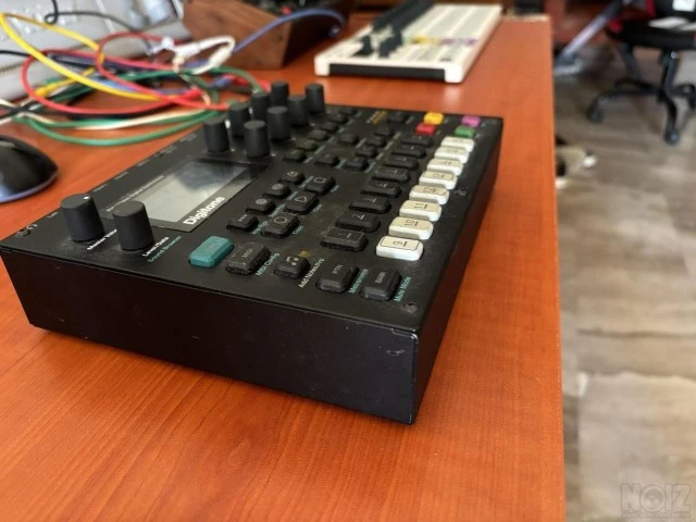 Elektron Digitone 8-Voice Digital Synthe