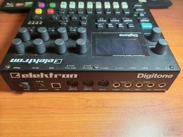Elektron Digitone 8-Voice Digital Synthe
