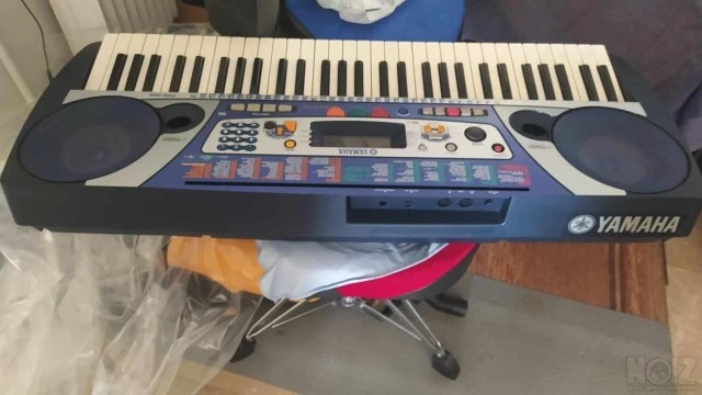 Yamaha psr 520 & 260