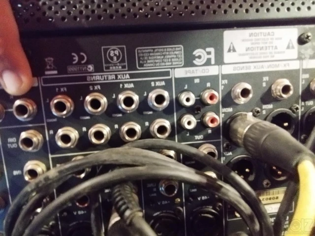 Μίκτης Behringer xenyx 3200