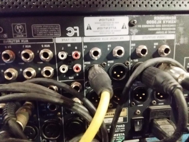 Μίκτης Behringer xenyx 3200