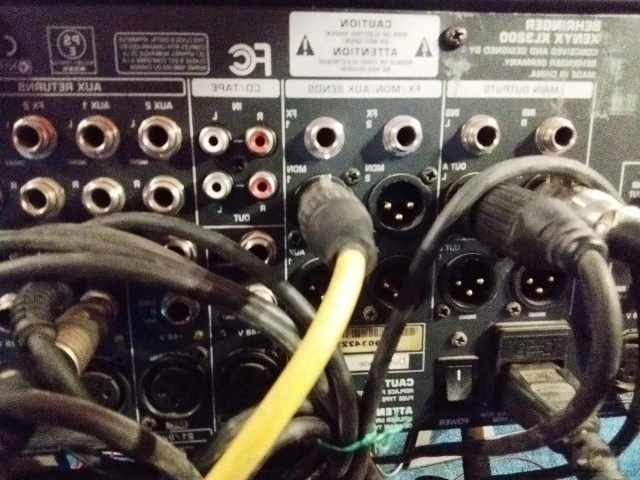 Μίκτης Behringer xenyx 3200