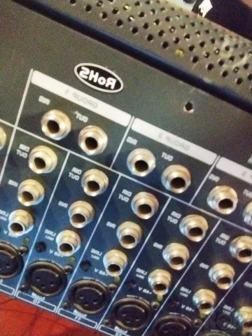 Μίκτης Behringer xenyx 3200