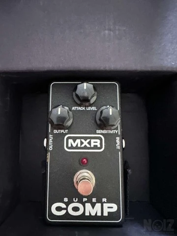 MXR - Super Comp M-132