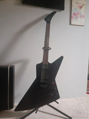 Gibson Limited Edition Vampire Blood Moo
