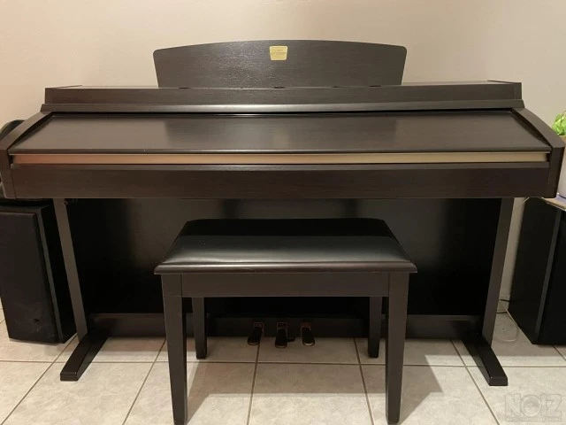 Digital Piano YAMAHA ClavinovaCLP230
