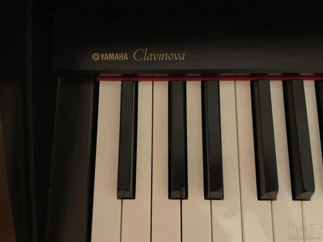 Digital Piano YAMAHA ClavinovaCLP230